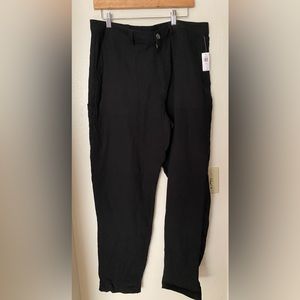 Black Old Navy crepe pants